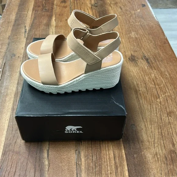 Sorel Cameron Wedge Sandal - Picture 2 of 3